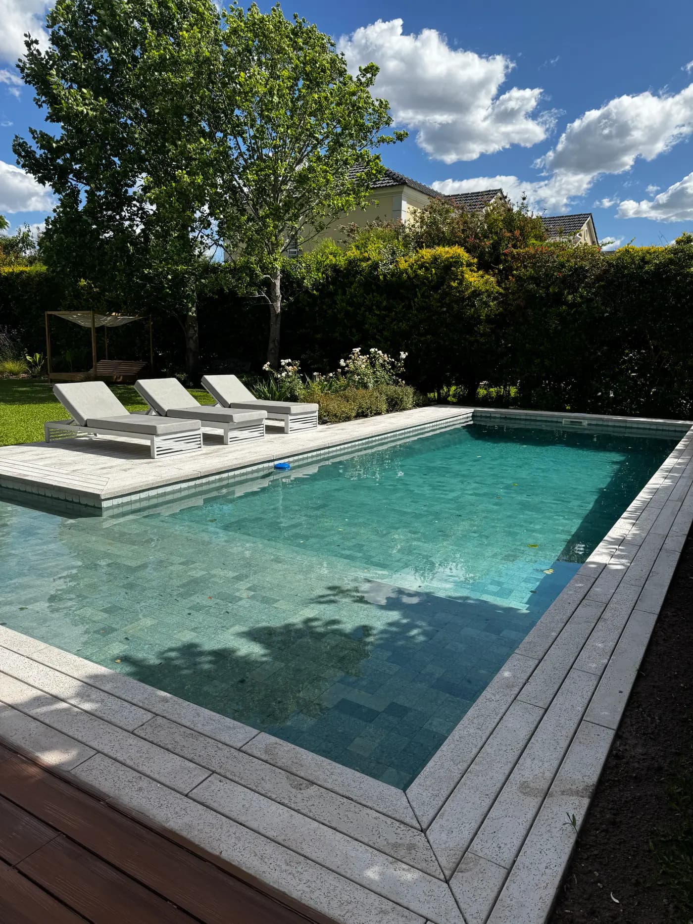 Reparación de grietas en piscina